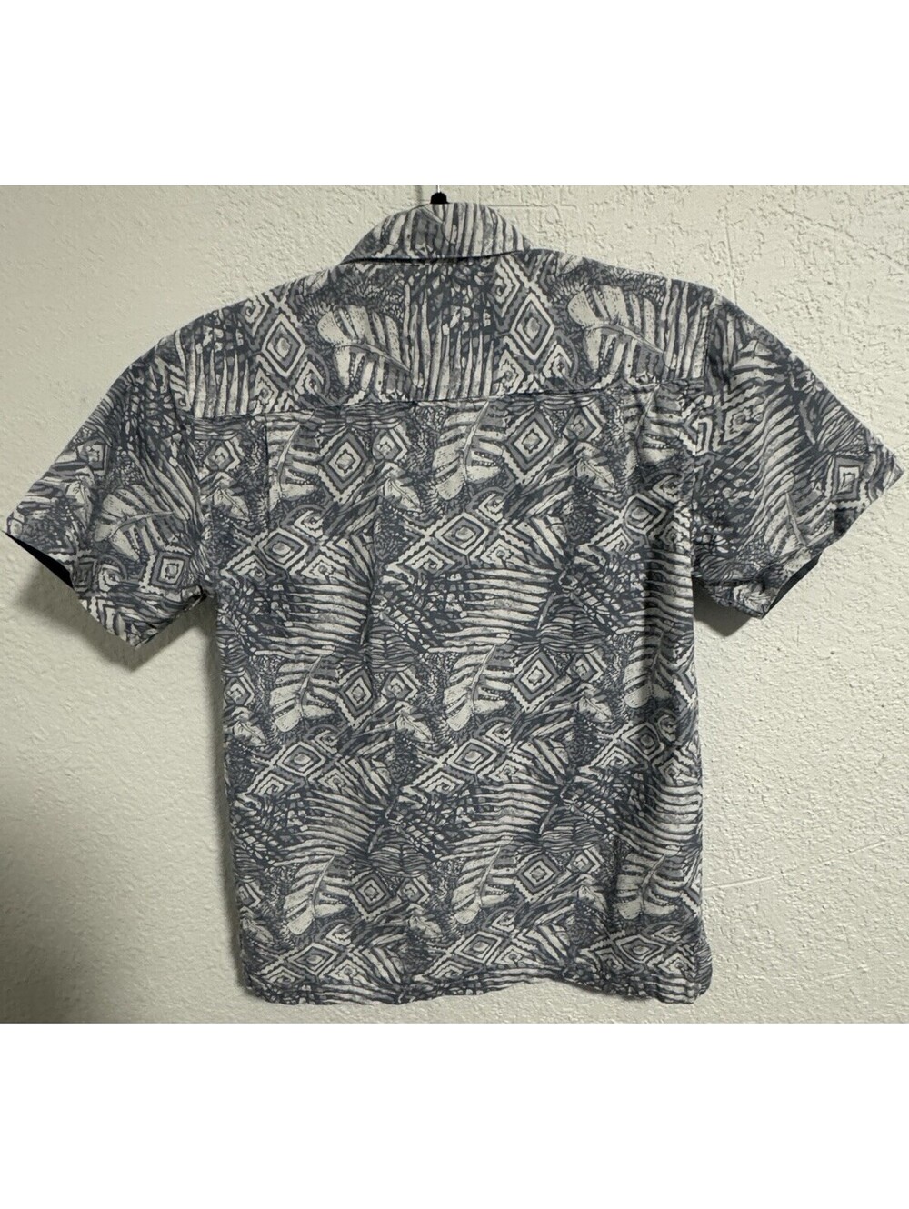 RJ & C Dress Shirt Boys Size M 10/12 Blue/Gray and White Print - Picture 2 of 3